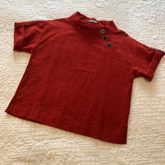 Beautiful linen boxy mock neck top - Picture 1 of 6